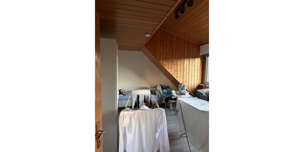 Doppelhaushälfte Grevenbroich Neuenhausen - 6 Zimmer, 150 m&sup2;, 295.000&euro; | Angebot:27430286