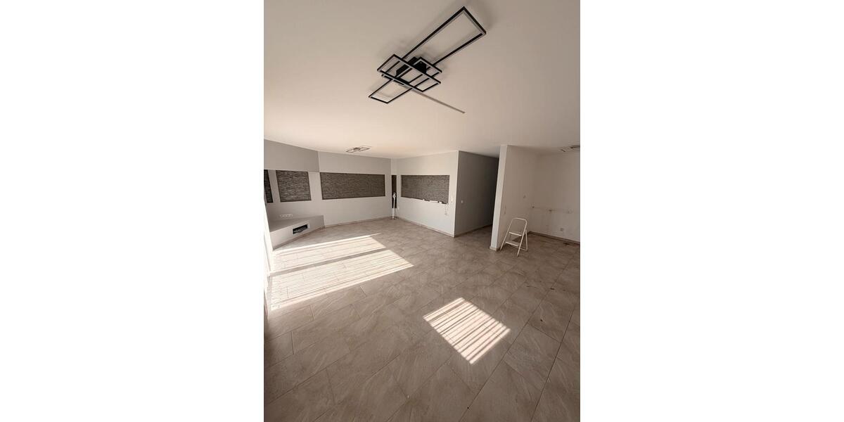Erdgeschoßwohnung Leverkusen Bürrig - 3 Zimmer, 89 m&sup2;, 1.480&euro; | Angebot:27544614