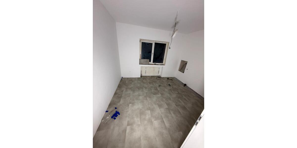 Etagenwohnung Mönchengladbach Nord - 2 Zimmer, 102 m&sup2;, 300.000&euro; | Angebot:27499408