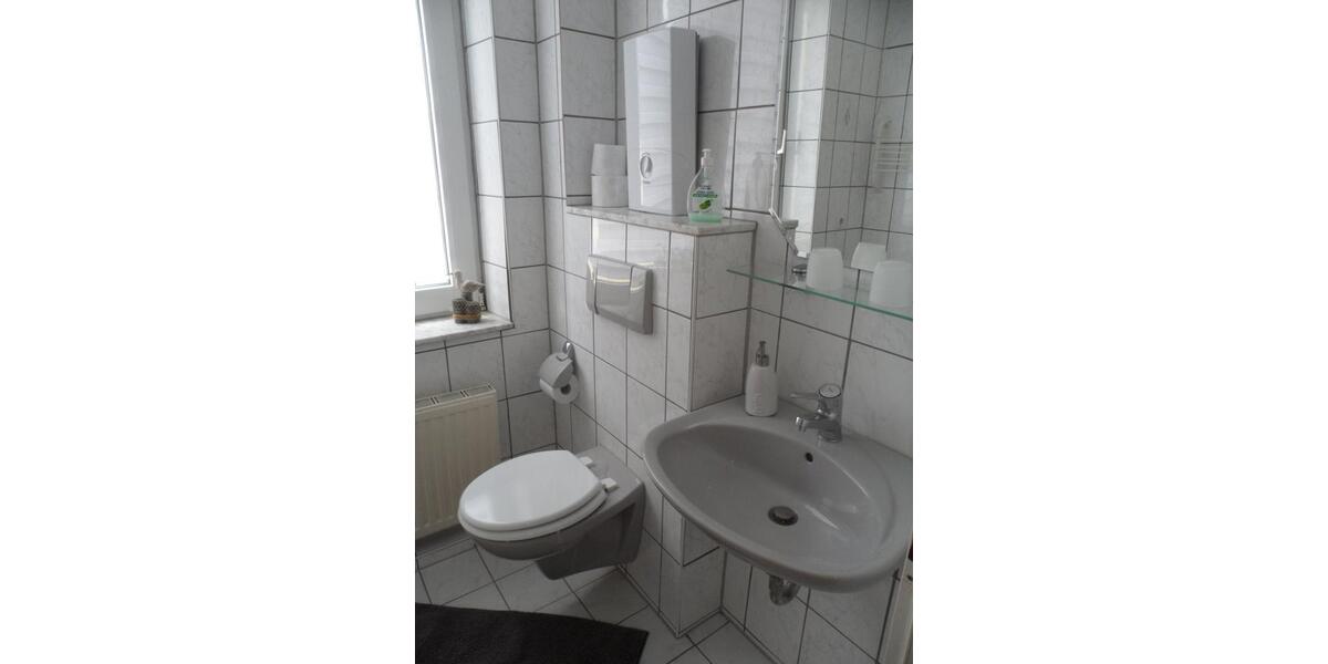 Etagenwohnung Krefeld Dießem - 1.5 Zimmer, 35 m&sup2;, 390&euro; | Angebot:27547778