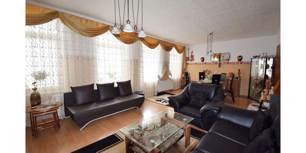 Einfamilienhaus Krefeld Cracau - 11 Zimmer, 300 m&sup2;, 499.000&euro; | Angebot:20477179