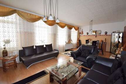 Haus Krefeld Cracau - 11 Zimmer, 300 m&sup2;, 499.000&euro; | Angebot:20477179