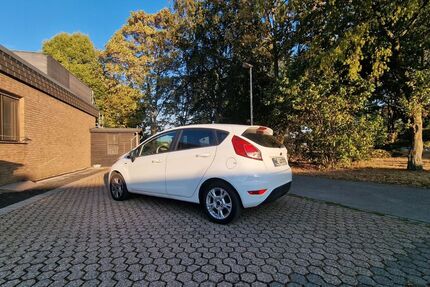 Ford Fiesta 101.000 km 4.100 &euro; Dormagen 41540