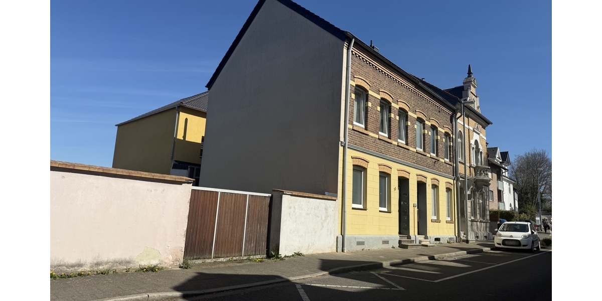 Wohnportfolio mit Entwicklungspotenzial: 2 vermietete MFH + genehmigtes Neubauprojekt - Mehrfamilienhaus, Wohnhaus Bedburg | Angebot:27452237