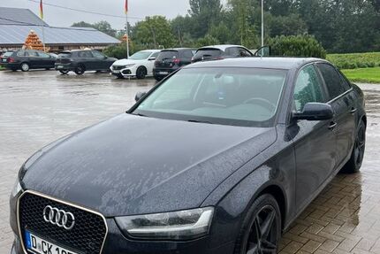 Audi A4 195.000 km 9.500 &euro; Düsseldorf 40472