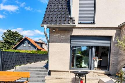 Wohnung Langenfeld (Rheinland) - 2 Zimmer, 42 m&sup2;, 800&euro; | Angebot:27568615