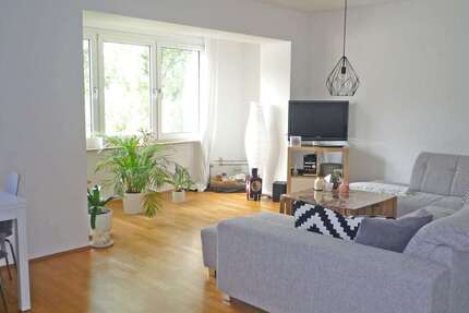 Wohnung Düsseldorf Stadtbezirk 2 - 2 Zimmer, 69 m&sup2;, 900&euro; | Angebot:27283122
