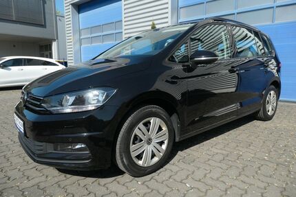 VW Touran 125.419 km 18.850 &euro; Monheim 40789