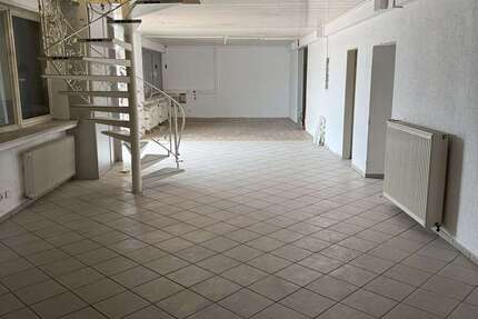 Gewerbeobjekt Kaarst - 1.695&euro; | Angebot:27460951