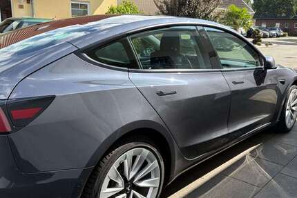 Tesla Model 3 85.500 km 26.900 &euro; Krefeld, Stadt 47803