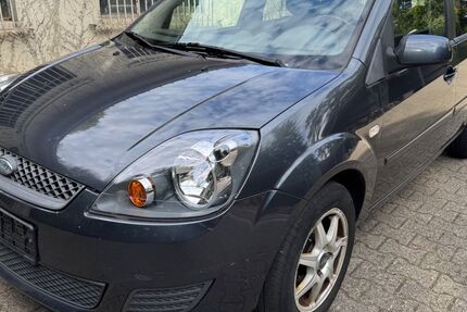 Ford Fiesta 170.000 km 1.650 &euro; Mönchengladbach 41069