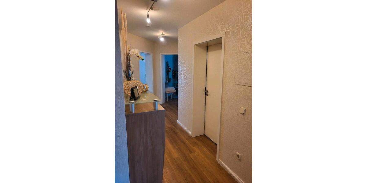 Etagenwohnung Bergheim - 3 Zimmer, 96 m&sup2;, 310.000&euro; | Angebot:27078463