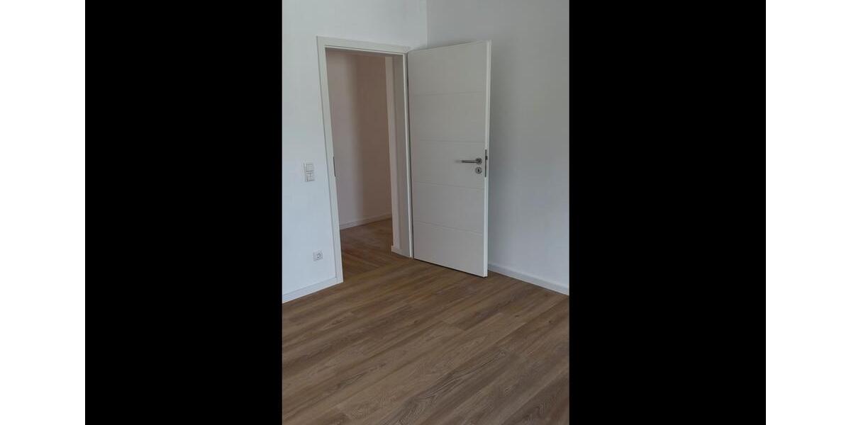 Etagenwohnung Leverkusen - 4 Zimmer, 110 m&sup2;, 1.650&euro; | Angebot:27570433