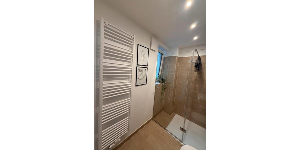 Etagenwohnung Düsseldorf Stadtbezirk 3 - 3 Zimmer, 68 m&sup2;, 1.500&euro; | Angebot:27553800