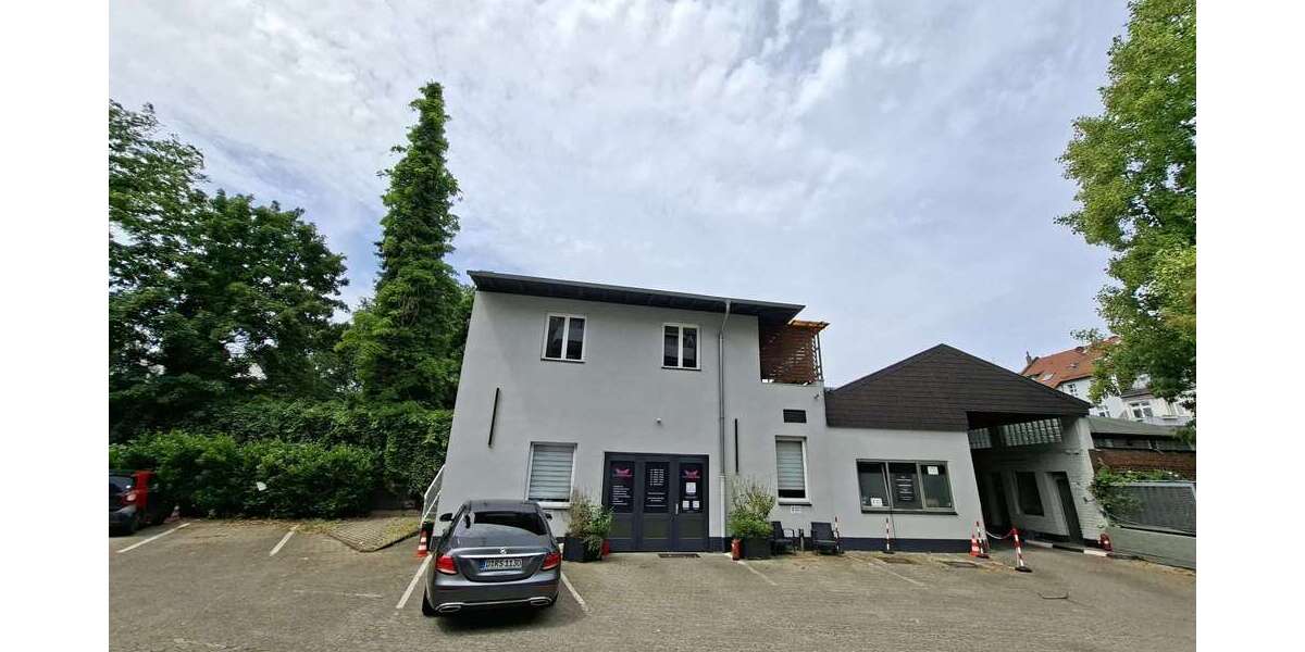 Sonstige Düsseldorf Stadtbezirk 9 - 1.500.000&euro; | Angebot:27468385