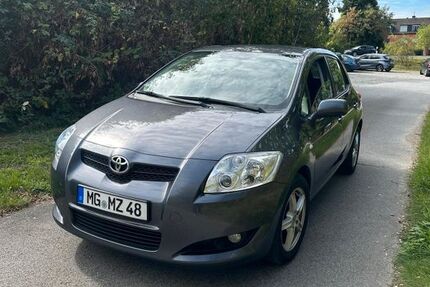 Toyota Auris 147.000 km 4.000 &euro; Mönchengladbach 41061