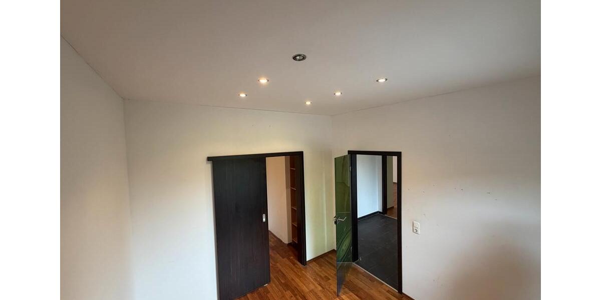 Etagenwohnung Duisburg Ruhrort - 2.5 Zimmer, 75 m&sup2;, 890&euro; | Angebot:27553888