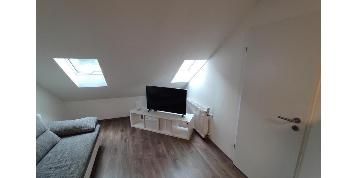 Dachgeschoßwohnung Mönchengladbach West - 2 Zimmer, 48 m&sup2;, 66.000&euro; | Angebot:27534639