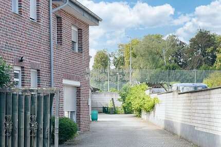 Haus Mönchengladbach-Wickrath Wickrath - 6 Zimmer, 181 m&sup2;, 457.000&euro; | Angebot:27252588