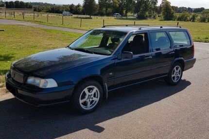 Volvo V70 379.800 km 2.500 &euro; Pulheim 50259