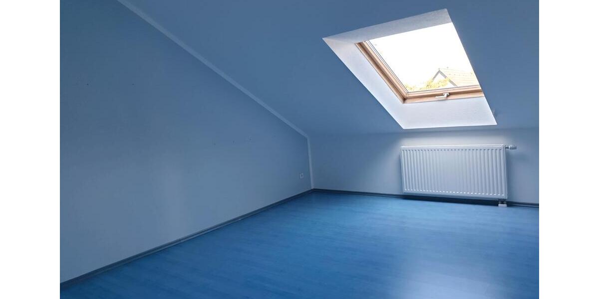 Dachgeschoßwohnung Langenfeld (Rheinland) - 3 Zimmer, 85 m&sup2;, 289.000&euro; | Angebot:27514302