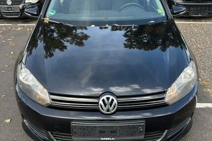 VW Golf 302.557 km 4.200 &euro; Mönchengladbach 41063