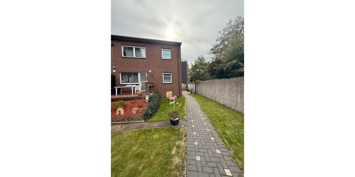 Doppelhaushälfte Duisburg Angerhausen - 7 Zimmer, 160 m&sup2;, 450.000&euro; | Angebot:27502715