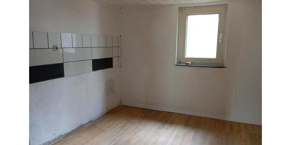 Reihenhaus Wegberg - 5 Zimmer, 120 m&sup2;, 120.000&euro; | Angebot:27534425