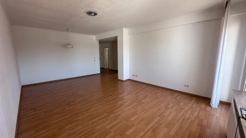 Etagenwohnung Düsseldorf Stadtbezirk 9 - 3 Zimmer, 80 m&sup2;, 1.250&euro; | Angebot:27554909
