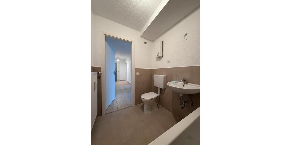Etagenwohnung Grefrath - 4 Zimmer, 120 m&sup2;, 1.500&euro; | Angebot:27565934