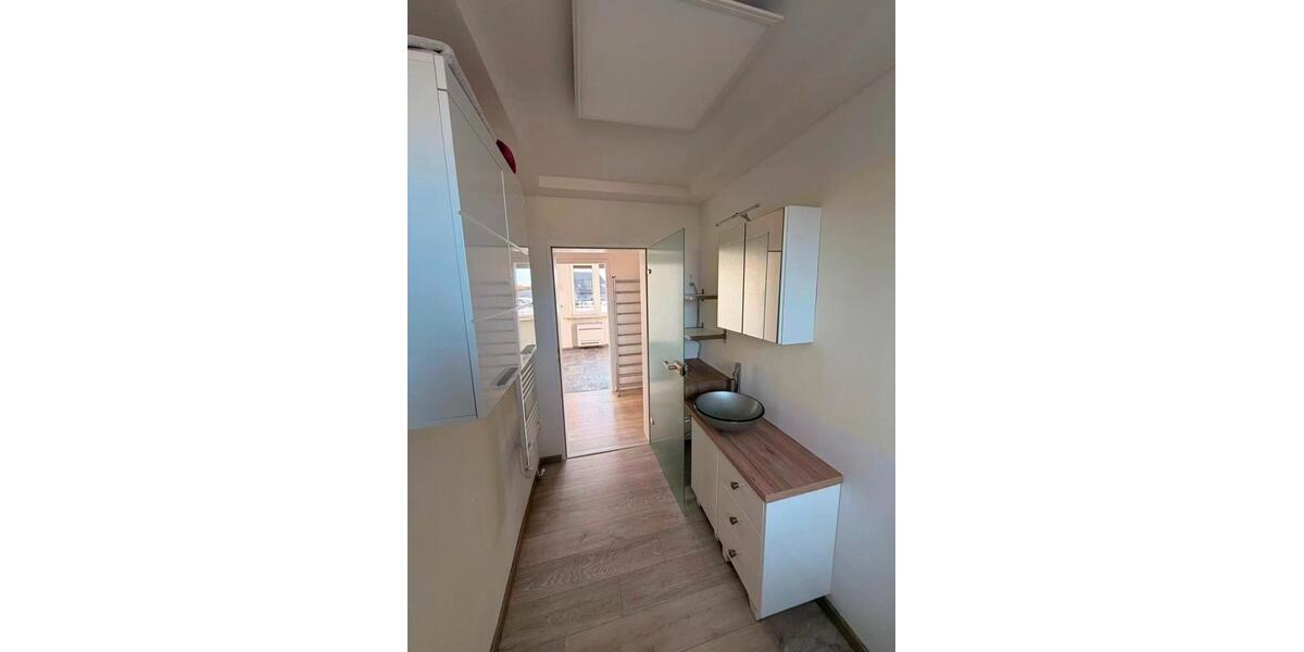 Dachgeschoßwohnung Korschenbroich - 2 Zimmer, 73 m&sup2;, 870&euro; | Angebot:27580974
