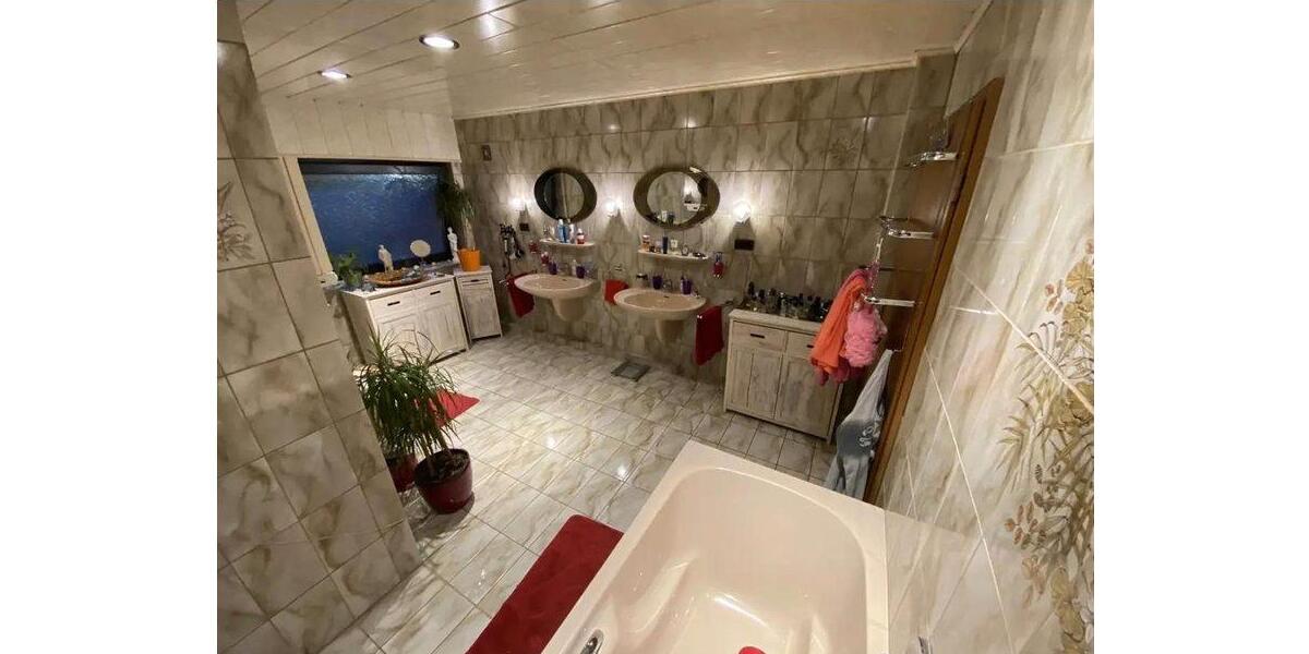 Einfamilienhaus Grevenbroich Neuenhausen - 6 Zimmer, 134 m&sup2;, 399.000&euro; | Angebot:27461089
