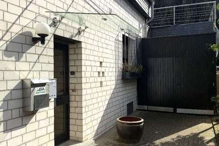 Wohnung Leverkusen Schlebusch - 3 Zimmer, 100 m&sup2;, 1.130&euro; | Angebot:27499895