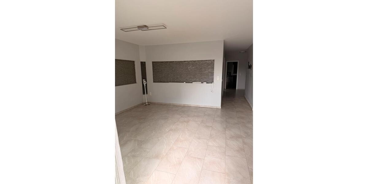 Erdgeschoßwohnung Leverkusen Bürrig - 3 Zimmer, 89 m&sup2;, 1.480&euro; | Angebot:27544614