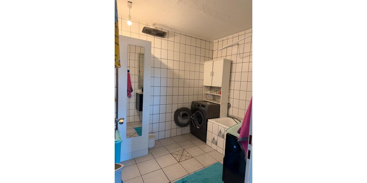 Etagenwohnung Dormagen Hackenbroich - 4 Zimmer, 94 m&sup2;, 220.000&euro; | Angebot:27542476