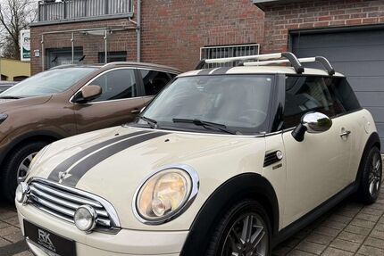 Mini ONE 97.000 km 4.999 &euro; Solingen 42651