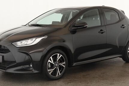 Toyota Yaris 26.400 km 21.284 &euro; Düsseldorf 40233