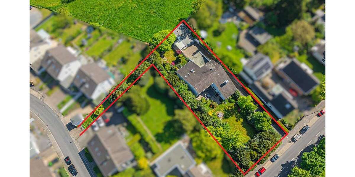 Einfamilienhaus Langenfeld - 11 Zimmer, 255 m&sup2;, 1.480.000&euro; | Angebot:24699477