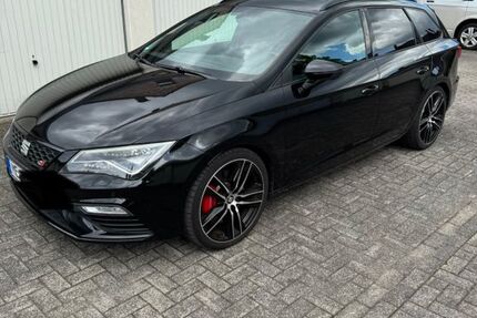 Seat Leon 90.000 km 17.900 &euro; Monheim 40789