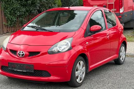 Toyota Aygo (X) 201.000 km 1.999 &euro; Mönchengladbach 41065