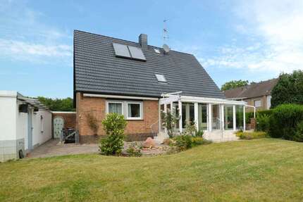 Haus Dormagen / Hackenbroich Hackenbroich - 7 Zimmer, 170 m&sup2;, 380.000&euro; | Angebot:27396186
