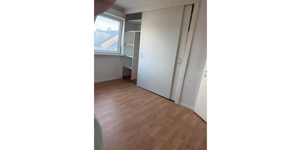 Dachgeschoßwohnung Mönchengladbach - 2 Zimmer, 58 m&sup2;, 630&euro; | Angebot:27545641