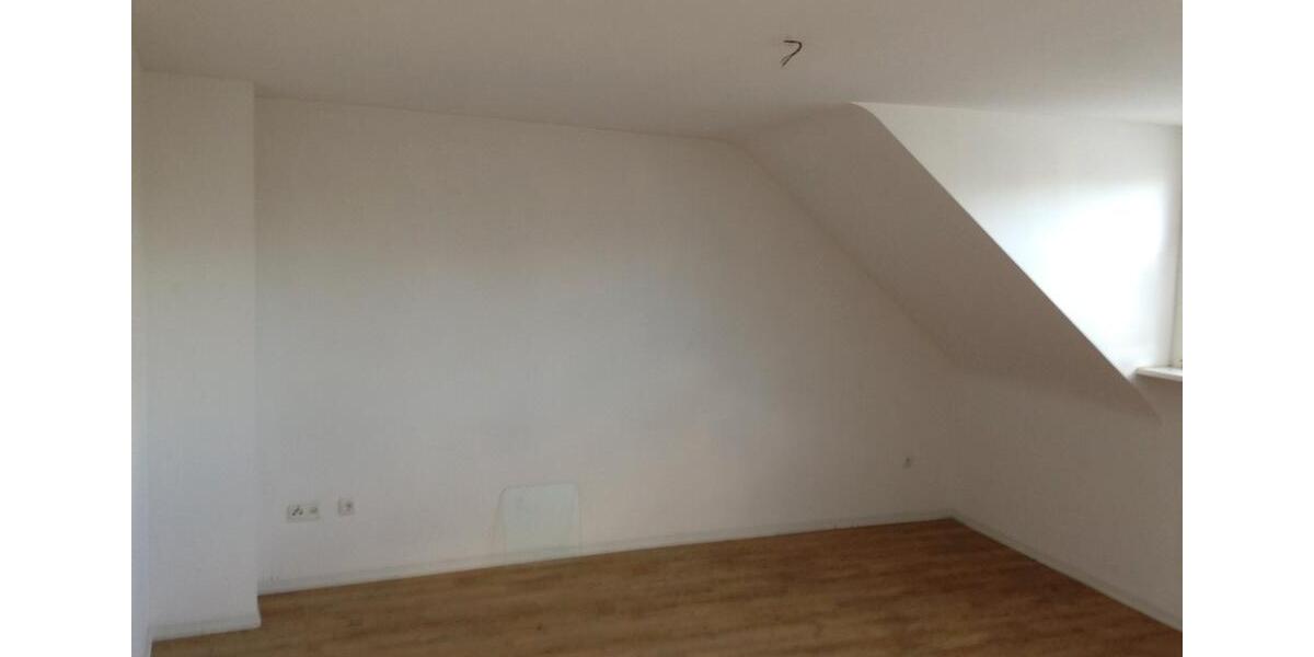 Dachgeschoßwohnung Grevenbroich Hemmerden - 2 Zimmer, 50 m&sup2;, 550&euro; | Angebot:27546753