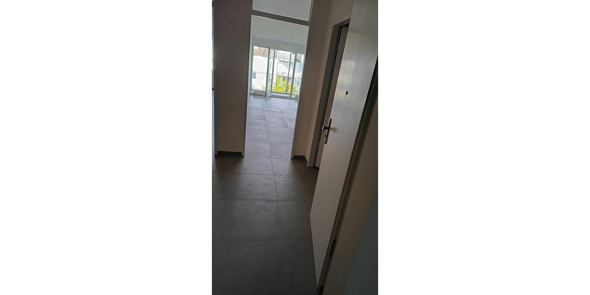 Etagenwohnung Mönchengladbach Nord - 2 Zimmer, 77 m&sup2;, 770&euro; | Angebot:27539324
