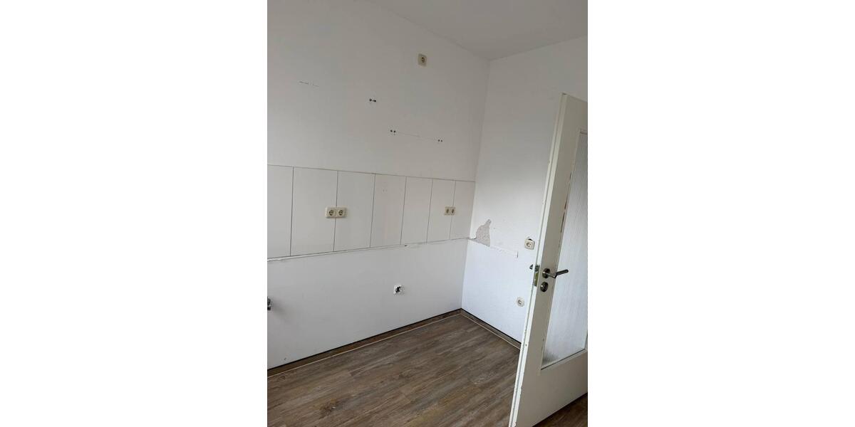Etagenwohnung Mönchengladbach Süd - 3 Zimmer, 63 m&sup2;, 740&euro; | Angebot:27537505
