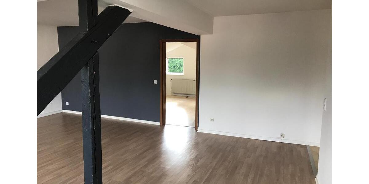 Etagenwohnung Krefeld - 3 Zimmer, 95 m&sup2;, 680&euro; | Angebot:27547826