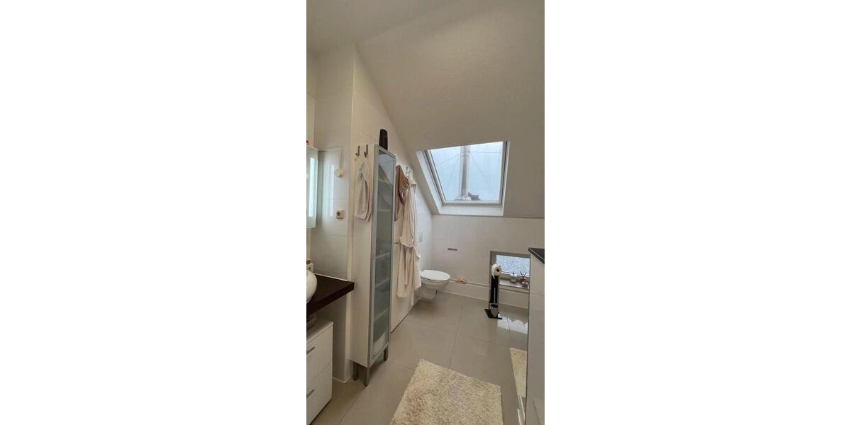 Dachgeschoßwohnung Mönchengladbach - 2 Zimmer, 51 m&sup2;, 750&euro; | Angebot:27547811