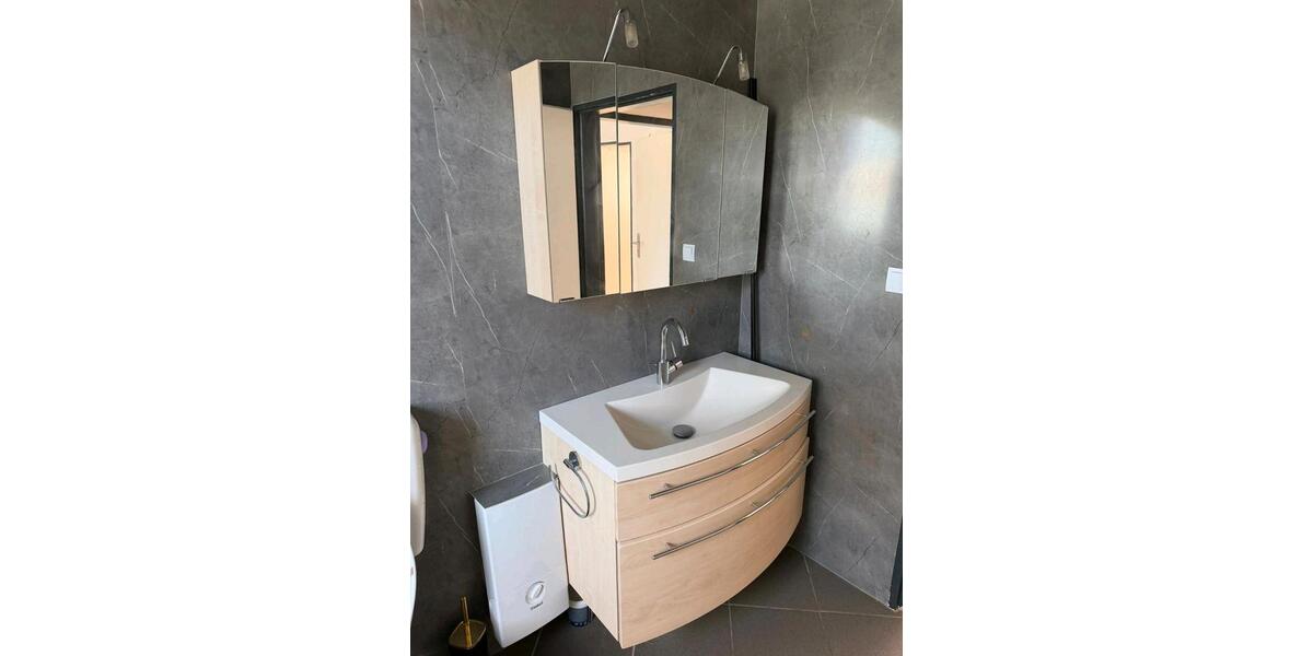 Etagenwohnung Krefeld - 2 Zimmer, 52 m&sup2;, 850&euro; | Angebot:27554966
