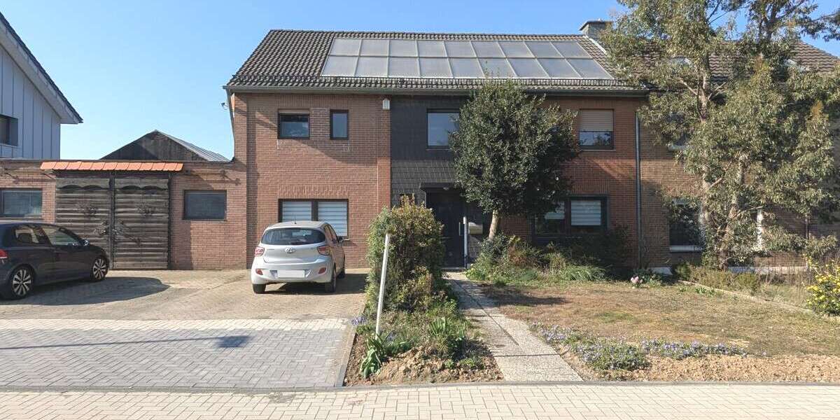 Etagenwohnung Jüchen - 4 Zimmer, 98 m&sup2;, 990&euro; | Angebot:27518885