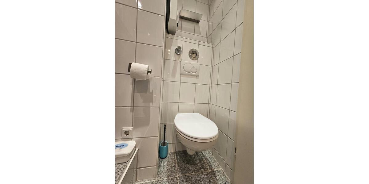 Etagenwohnung Neuss - 1 Zimmer, 37 m&sup2;, 480&euro; | Angebot:27548812
